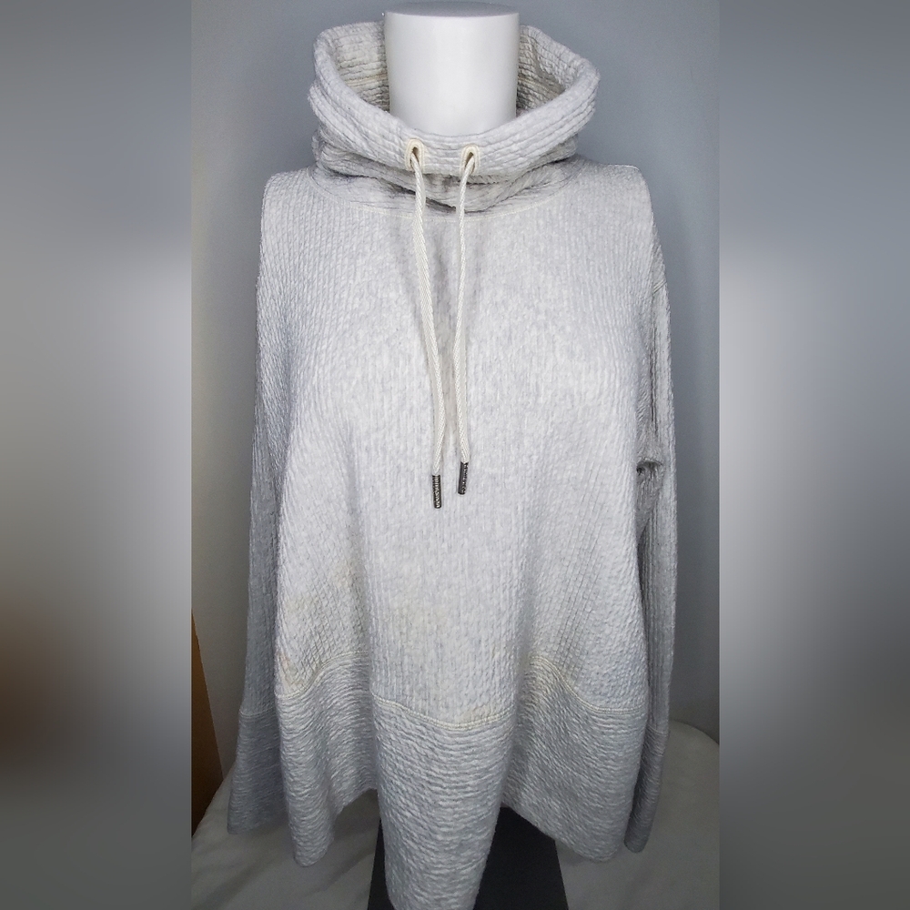 Lululemon Size M/L Men Sweatshirt Ribbed In Grey  Color